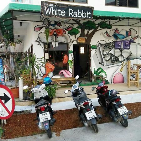 Auberge de jeunesse White Rabbit à Baan Khai Extérieur photo